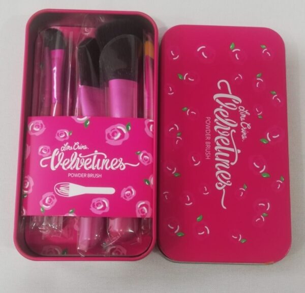 Kit brochas* 7 metálica