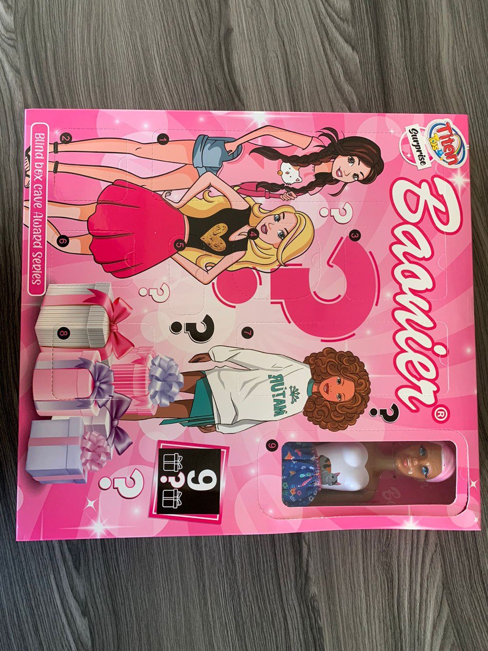 MUÑECA BARBIE DE MODA SORPRESA